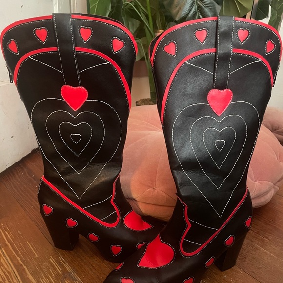Y.R.U Black and Red Space Cowgirl Boots - Picture 1 of 6
